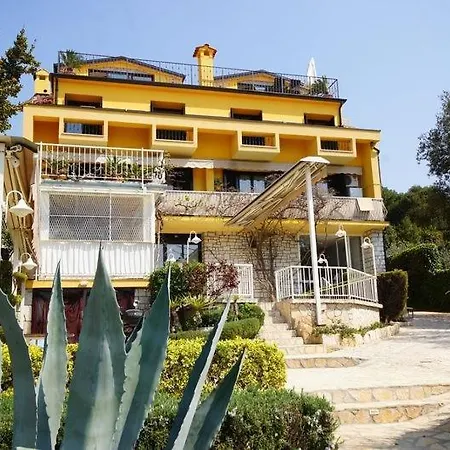In With Terrace, Air Conditioning, W-lan 81-7 Guest house Rovinj